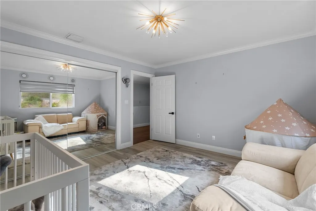 3435 Oakmont View Drive, Glendale, California 91208 home-pic-40