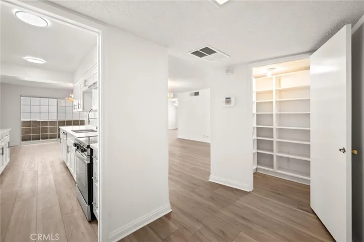 4647 Willis Avenue 207, Sherman Oaks, California 91403