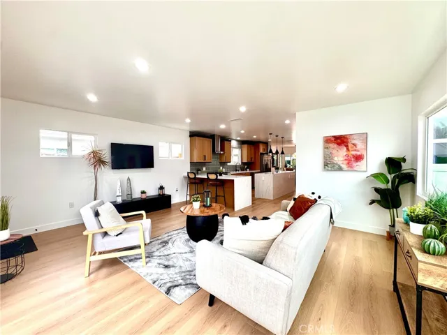 5151 E Walkerton Street, Long Beach, California 90808