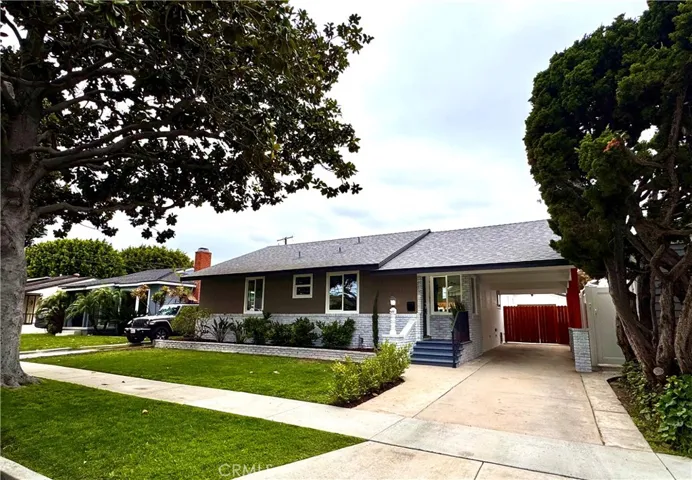Another pic of the front of your new home...