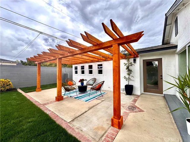 5151 E Walkerton Street, Long Beach, California 90808