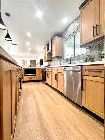 5151 E Walkerton Street, Long Beach, California 90808