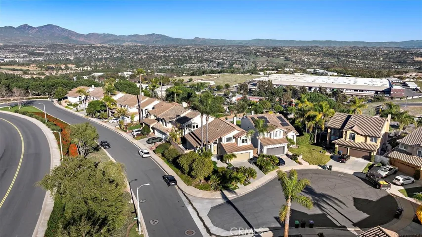 2 Windstar, Aliso Viejo, California 92656