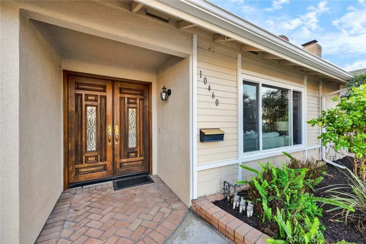 10460 Teal Circle, Fountain Valley, California 92708