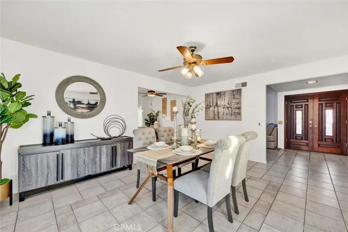 10460 Teal Circle, Fountain Valley, California 92708