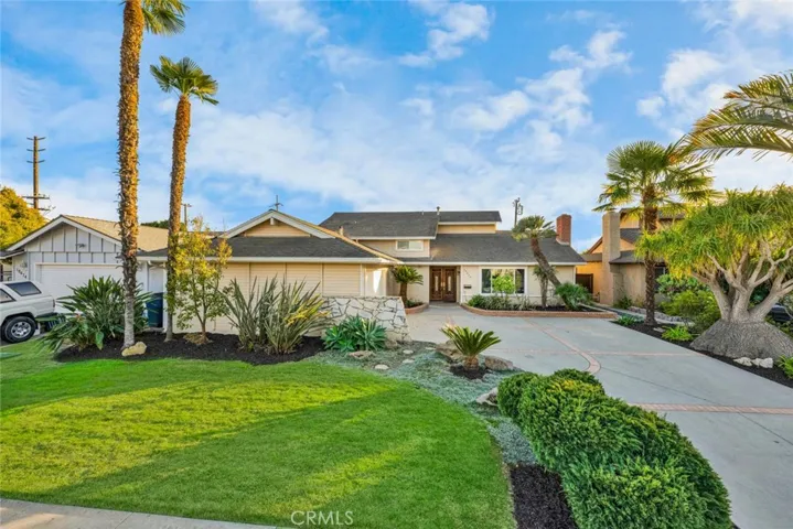 10460 Teal Circle, Fountain Valley, California 92708