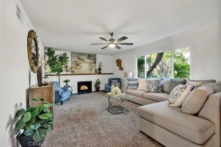 10460 Teal Circle, Fountain Valley, California 92708