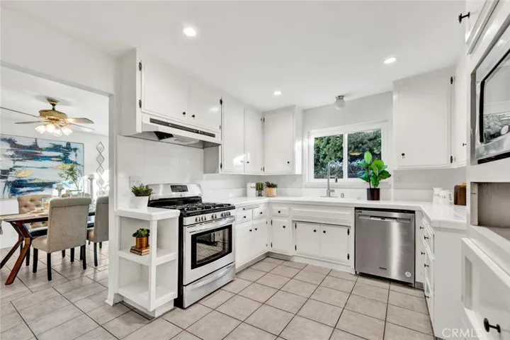 10460 Teal Circle, Fountain Valley, California 92708