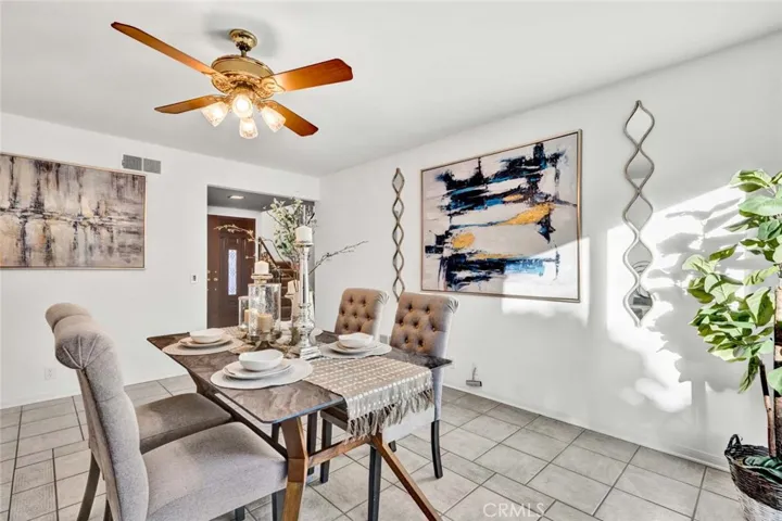 10460 Teal Circle, Fountain Valley, California 92708