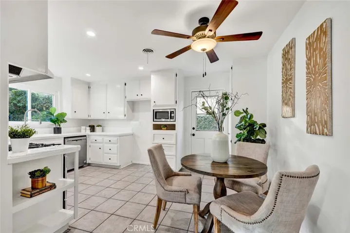 10460 Teal Circle, Fountain Valley, California 92708