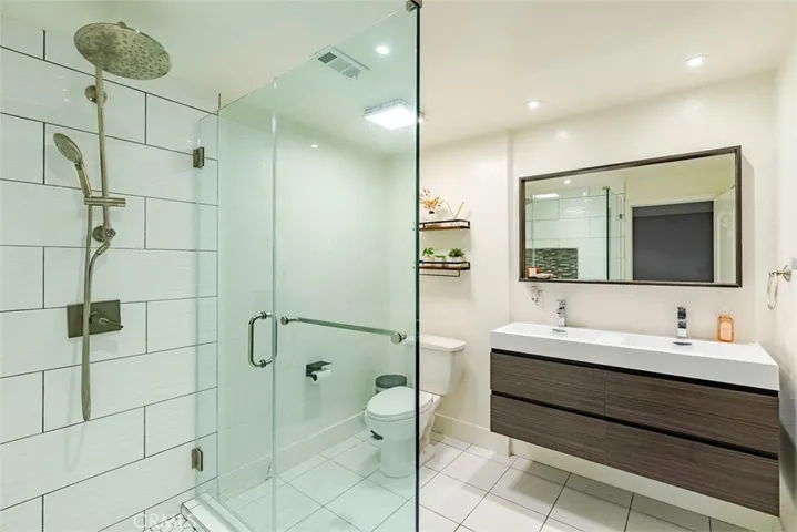 20221 Avenida Barcelona, Cerritos, California 90703