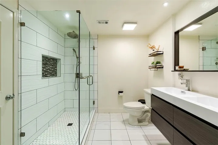 20221 Avenida Barcelona, Cerritos, California 90703