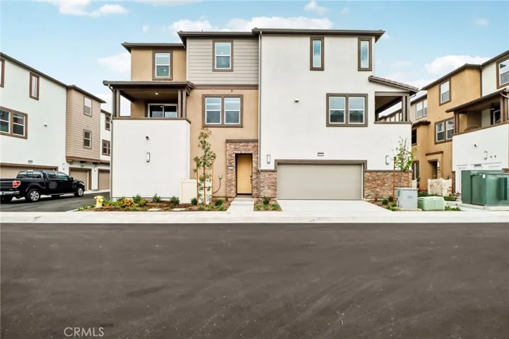 1539 Stratus Drive, Pomona, California 91768