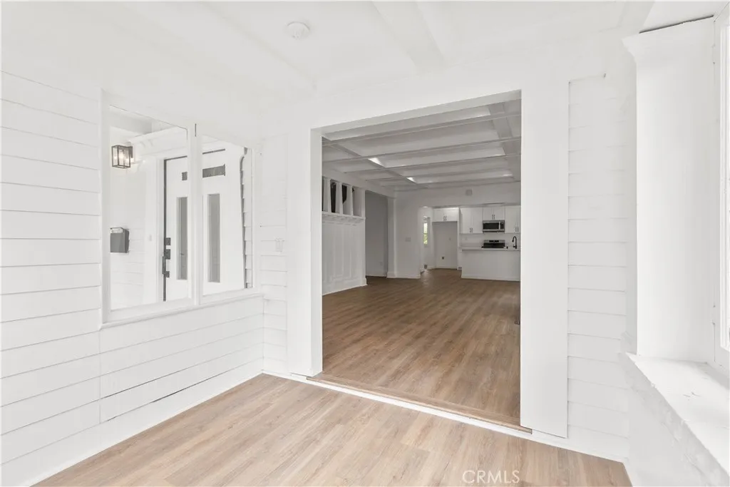 2636 S Normandie Avenue, Los Angeles, California 90007 home-pic-5