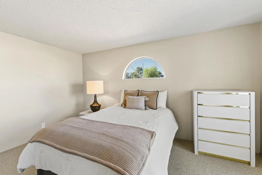 292 Desert Falls Drive E, Palm Desert, California 92211 home-pic-13