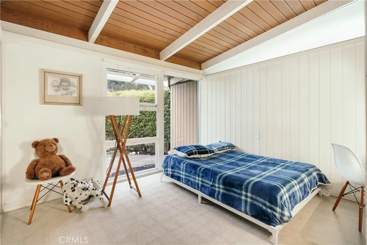 6944 Crest Rd., Rancho Palos Verdes, California 90275