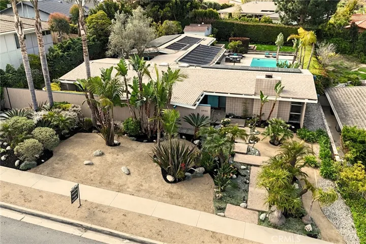 6944 Crest Rd., Rancho Palos Verdes, California 90275