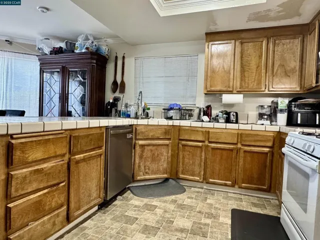 2167 Woolner Ave, Fairfield, California 94533