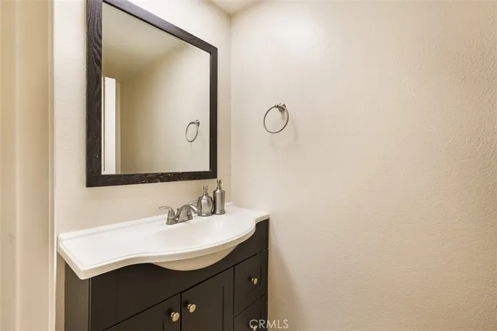 6590 E Camino Vista 3, Anaheim Hills, California 92807