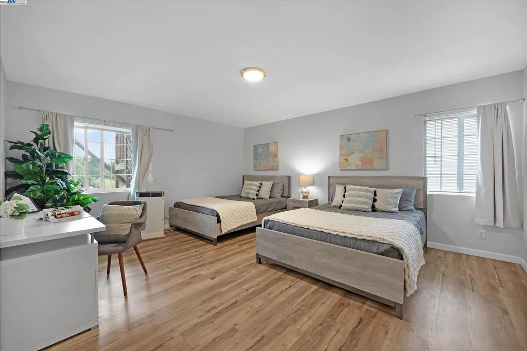 19464 Yuma St, Castro Valley, California 94546 home-pic-26