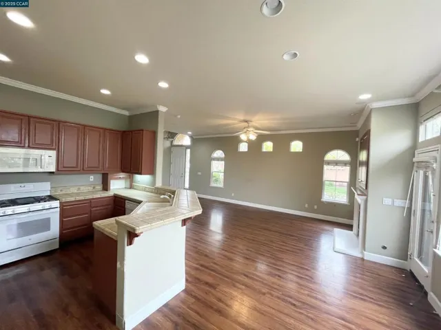 7104 Majestic Ct, Vallejo, California 94591