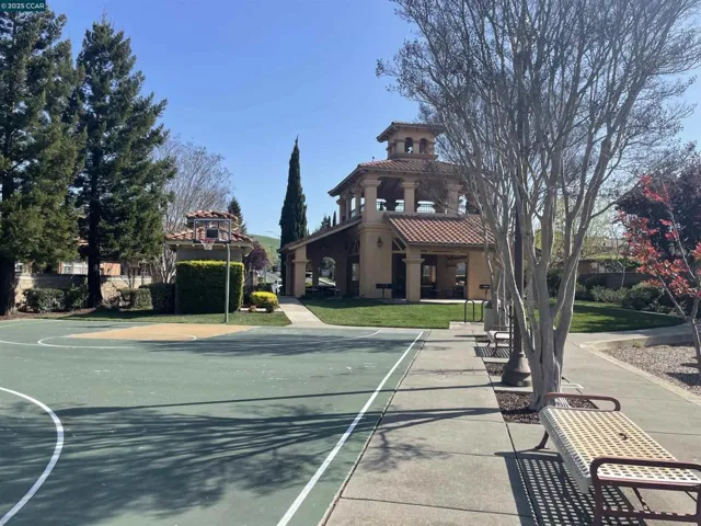 7104 Majestic Ct, Vallejo, California 94591
