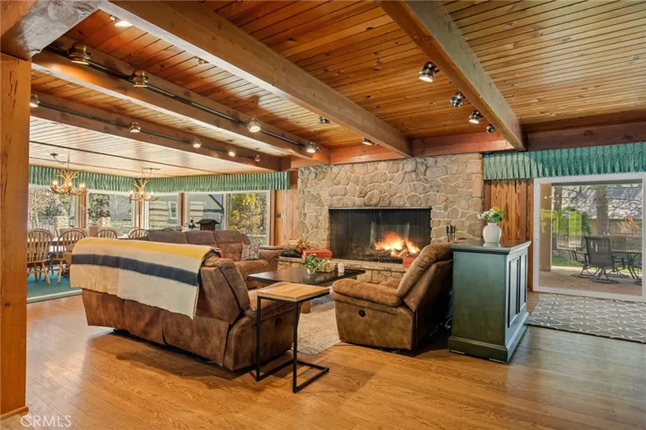 693 Old Meadow Place, Lake Arrowhead, California 92352
