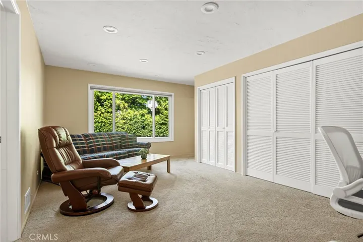 693 Old Meadow Place, Lake Arrowhead, California 92352