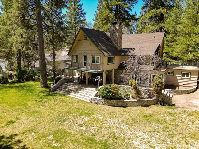 693 Old Meadow Place, Lake Arrowhead, California 92352