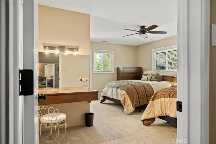 693 Old Meadow Place, Lake Arrowhead, California 92352