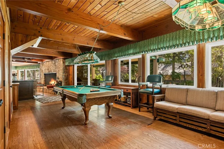 693 Old Meadow Place, Lake Arrowhead, California 92352