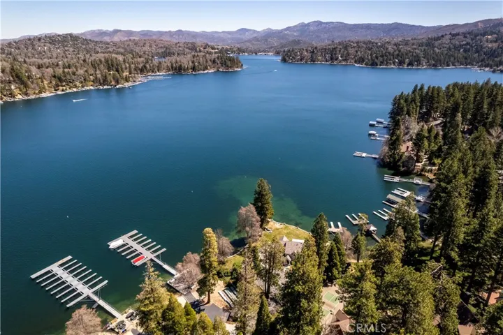 693 Old Meadow Place, Lake Arrowhead, California 92352