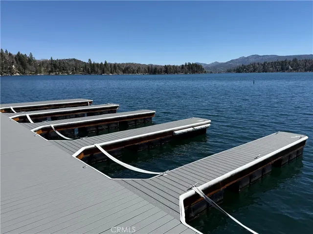 693 Old Meadow Place, Lake Arrowhead, California 92352