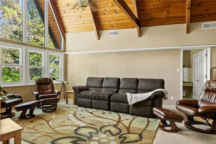 693 Old Meadow Place, Lake Arrowhead, California 92352
