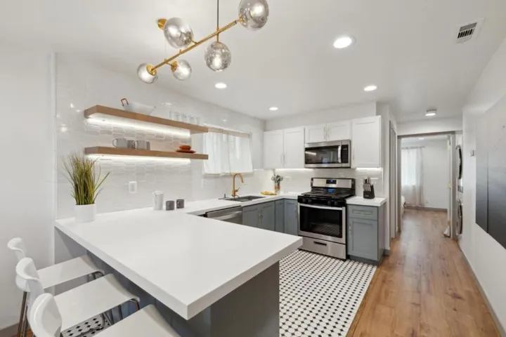 16 Longview Drive, Daly City, California 94015