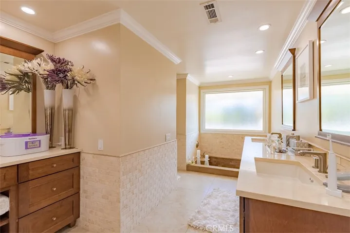 931 Rancho Circle, Fullerton, California 92835