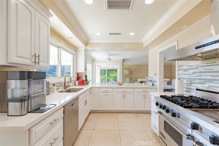 931 Rancho Circle, Fullerton, California 92835