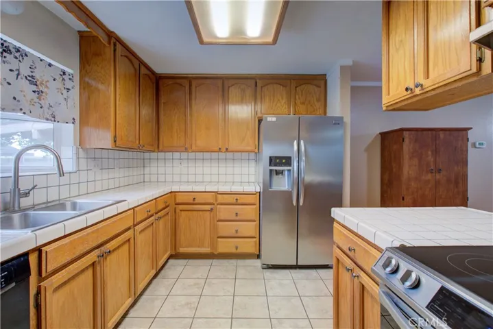 7553 Sycamore Street, Delhi, California 95315