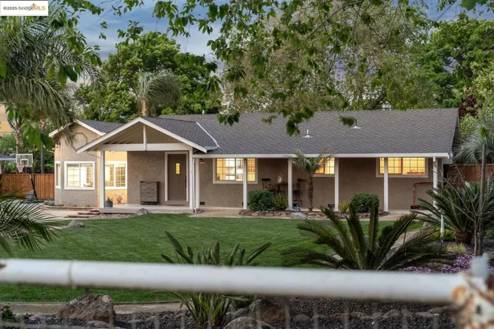 3060 Grant Road, Oakley, California 94561