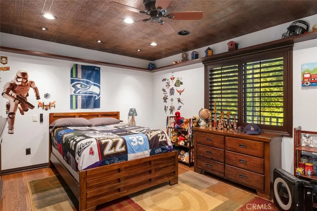 3946 Stone Canyon Avenue, Sherman Oaks, California 91403 home-pic-33