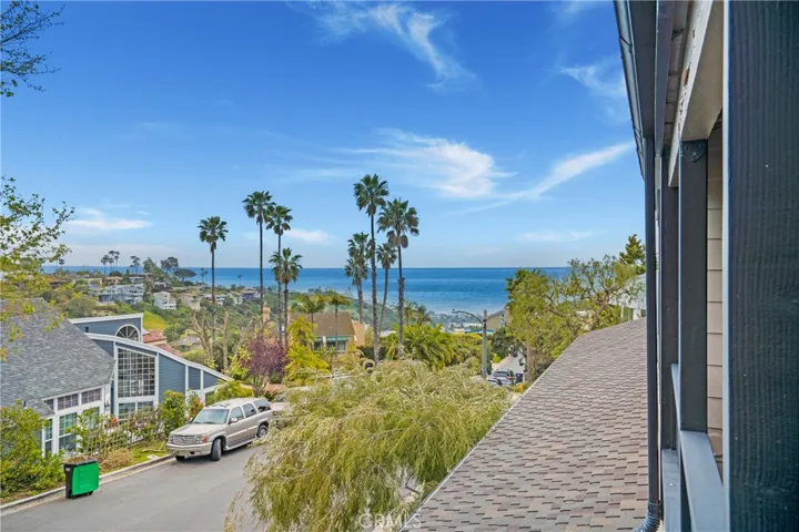2240 Hillview Drive, Laguna Beach, California 92651