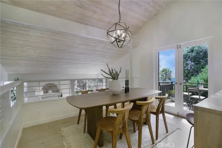 2240 Hillview Drive, Laguna Beach, California 92651
