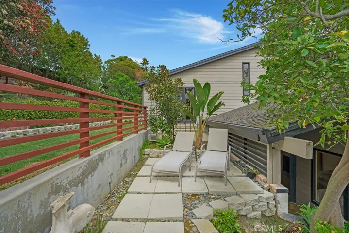 2240 Hillview Drive, Laguna Beach, California 92651