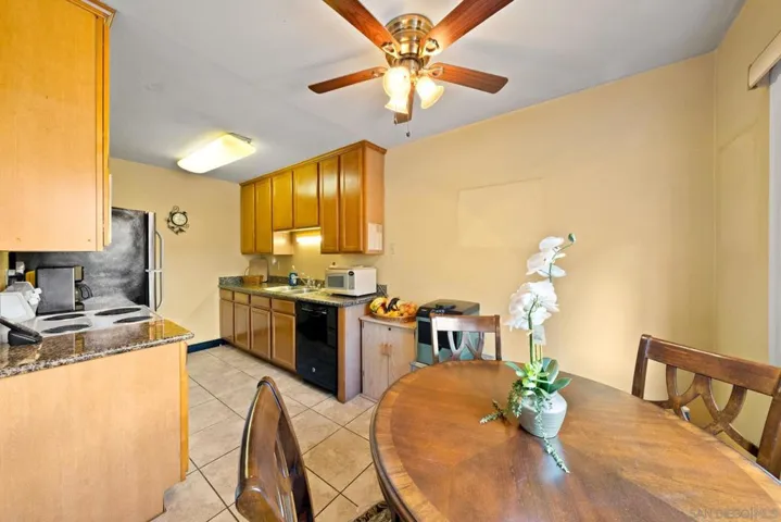 471 Ballantyne St 56, El Cajon, California 92020