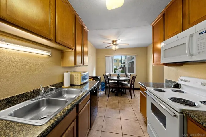 471 Ballantyne St 56, El Cajon, California 92020
