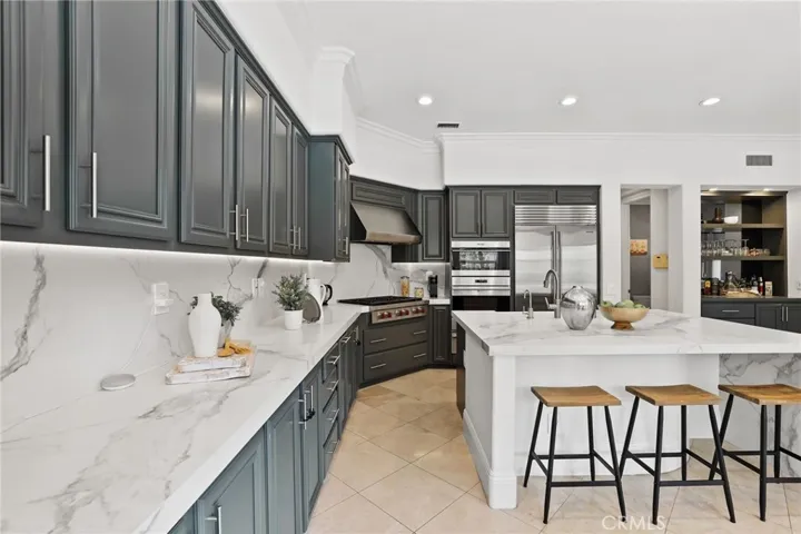 8184 E Bailey Way, Anaheim Hills, California 92808