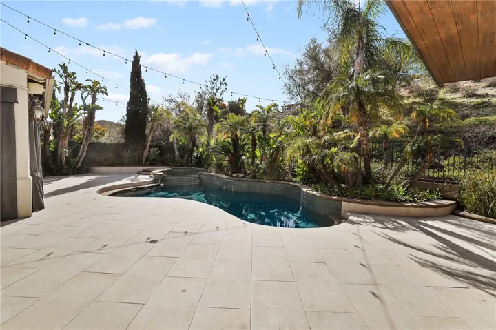 8184 E Bailey Way, Anaheim Hills, California 92808