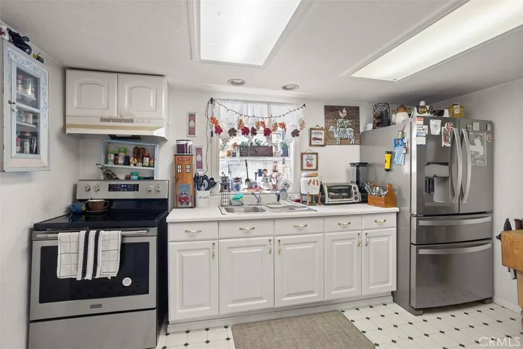 531 Maple Lane, Sugarloaf, California 92386 home-pic-17