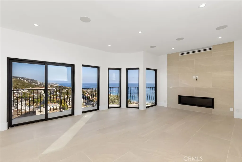 2790 Queda Way, Laguna Beach, California 92651, 4 Bedrooms Bedrooms, ,5 BathroomsBathrooms,Residential,For Sale,Queda,LG25085219