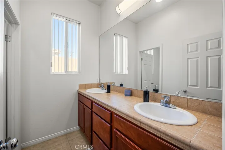 7625 Pinon Drive, Yucca Valley, California 92284